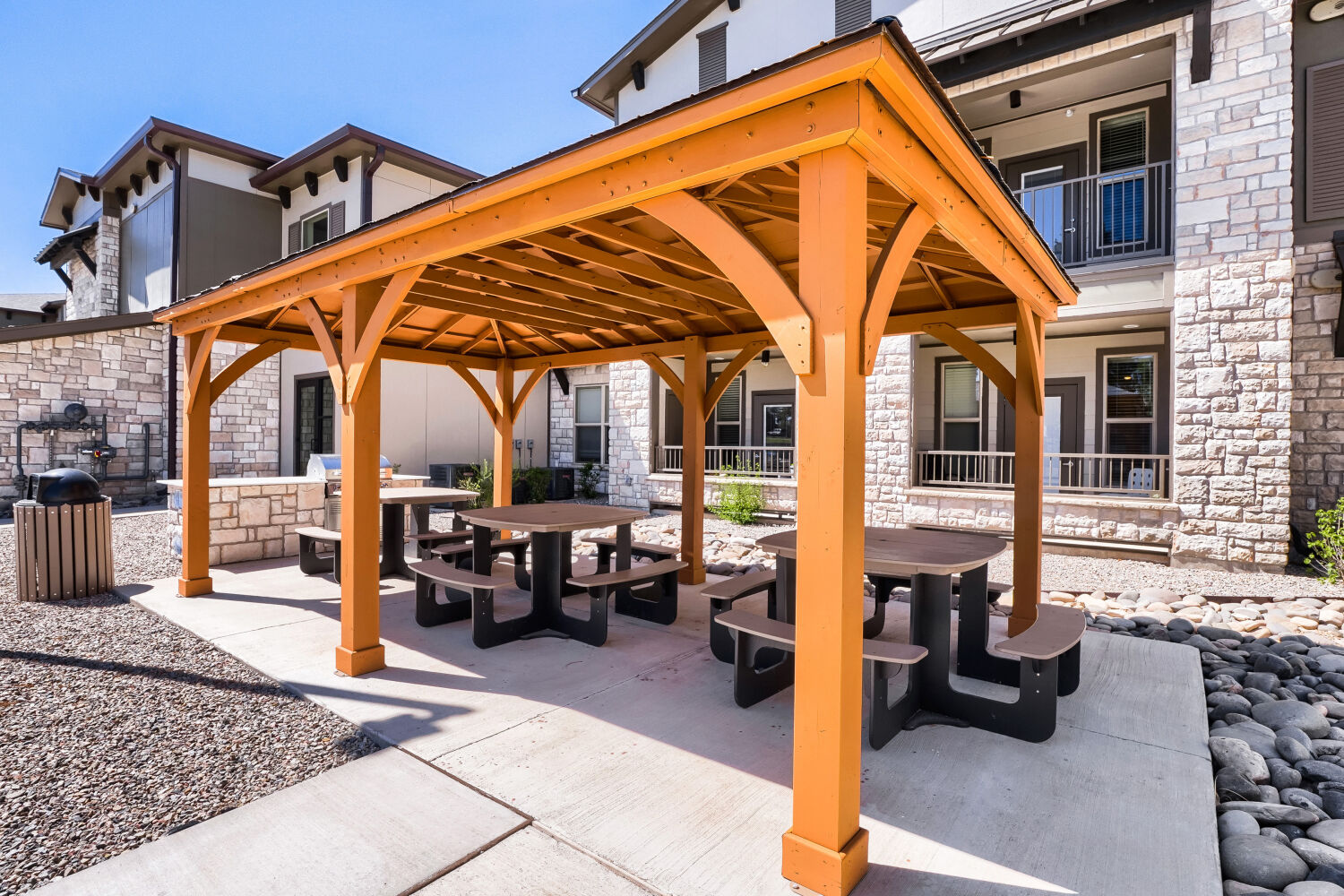 Picnic and grill area with pergola