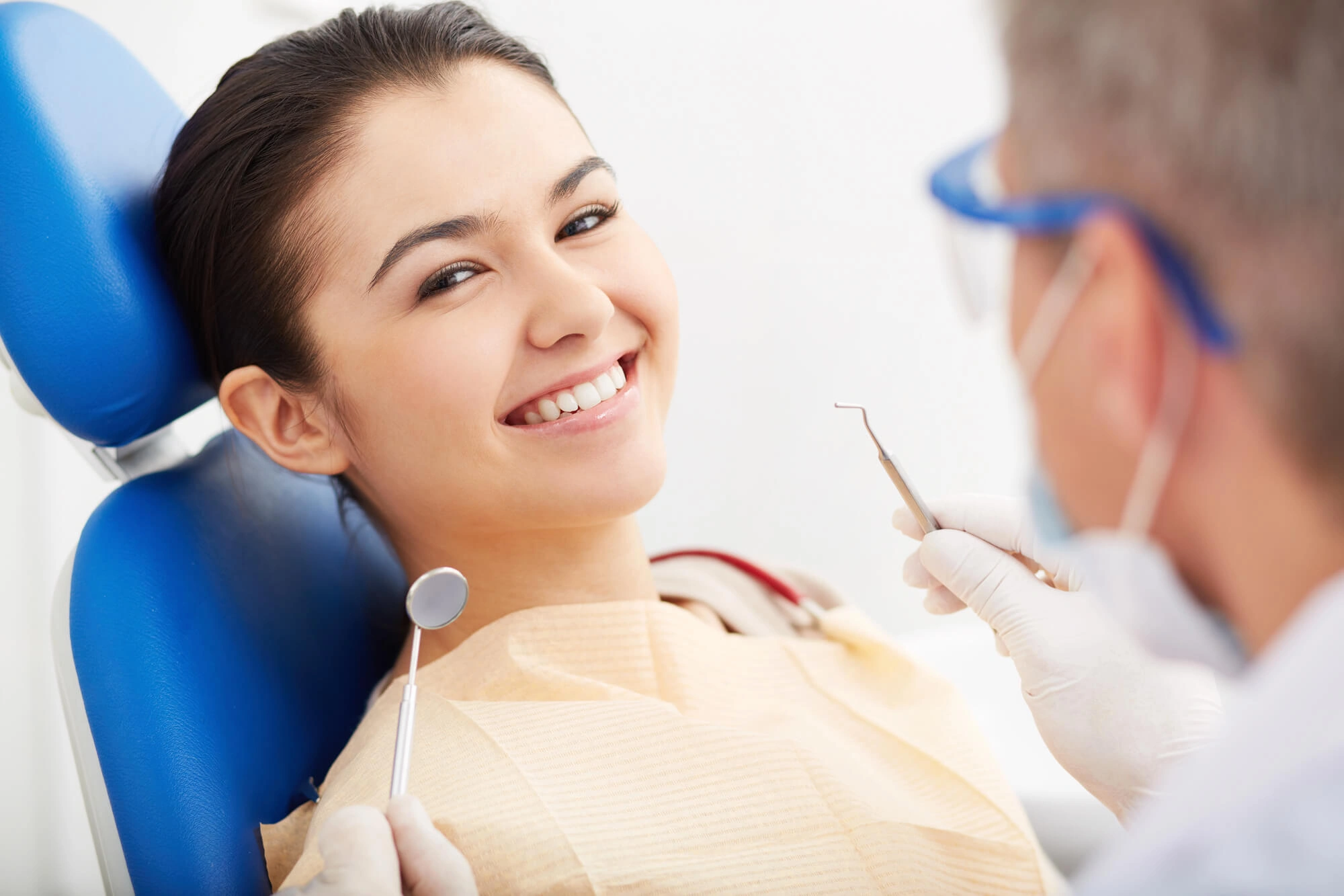 Smiling with auburn dentists_