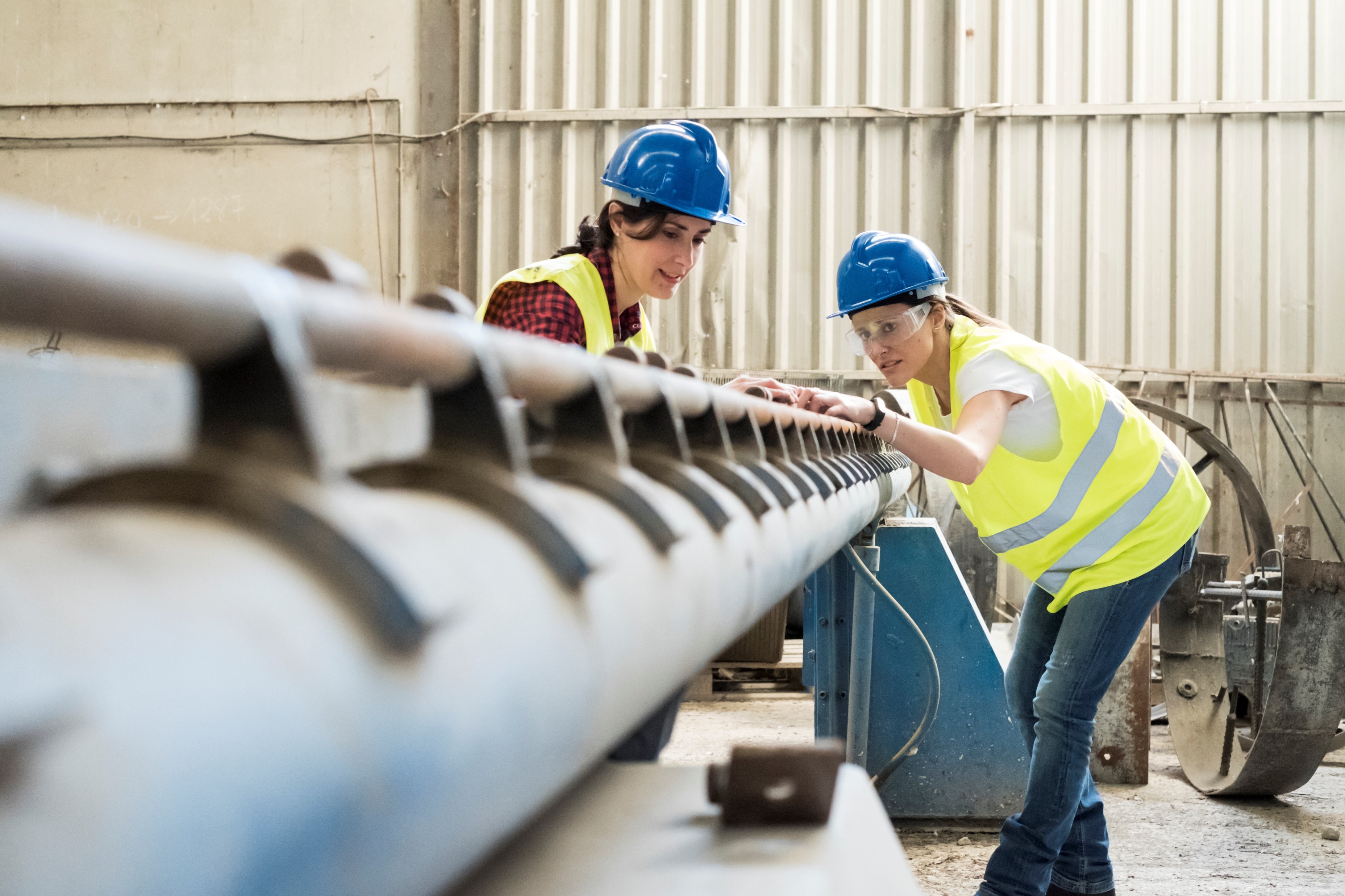 Changes to the labour market and impacts on migrant employment