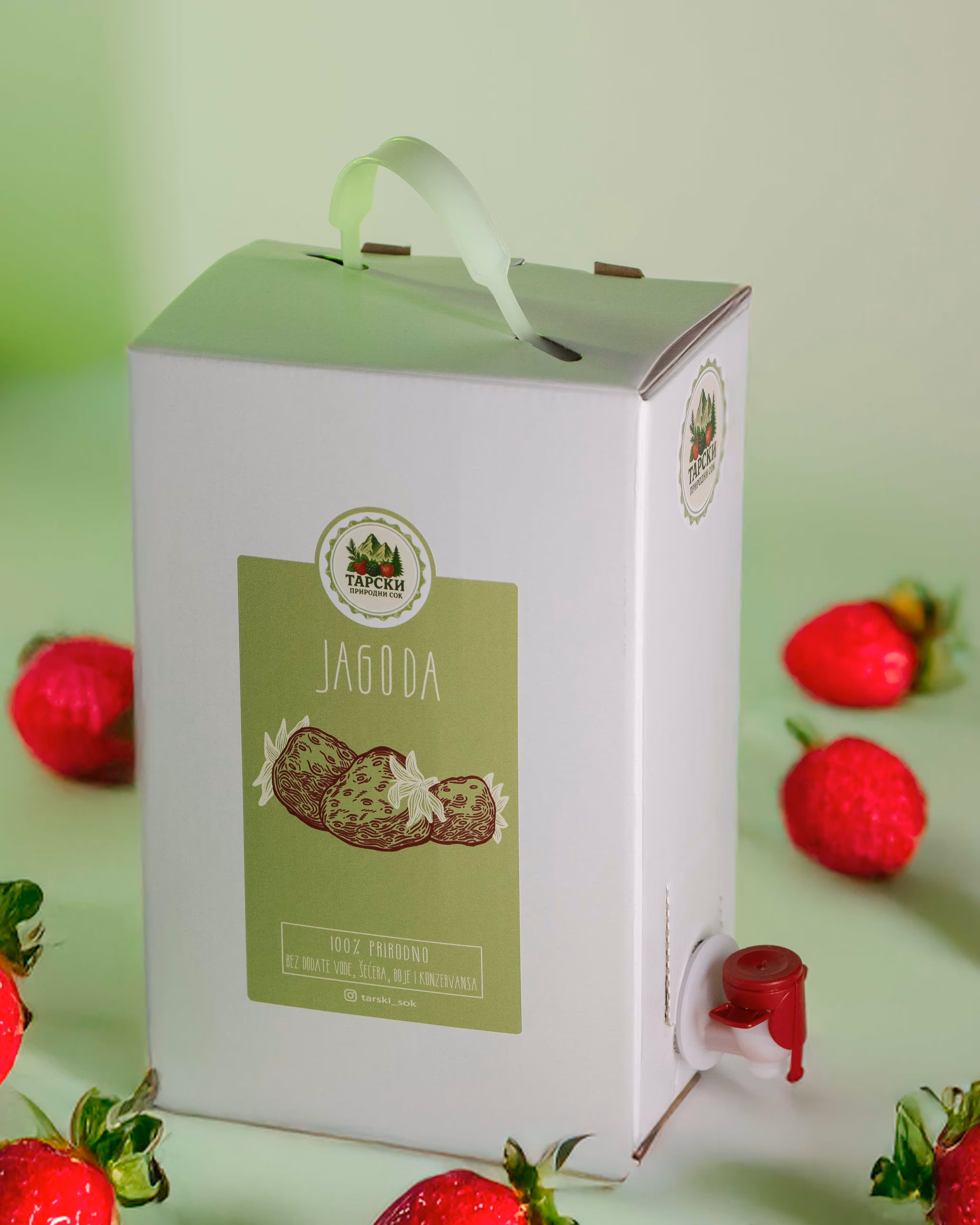 Tarski sok od jagode u ambalaži od 3l.