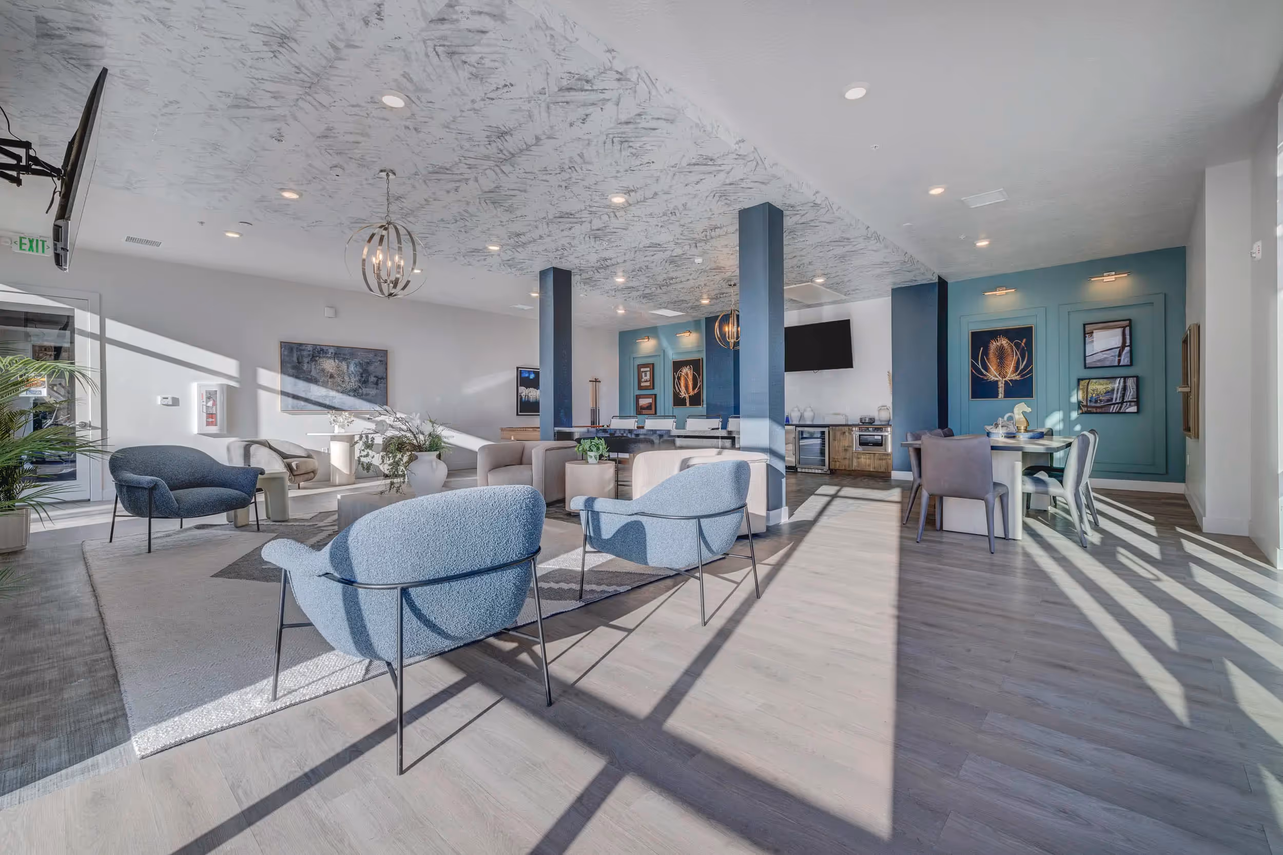 Chairs and lounge seating in the clubhouse room