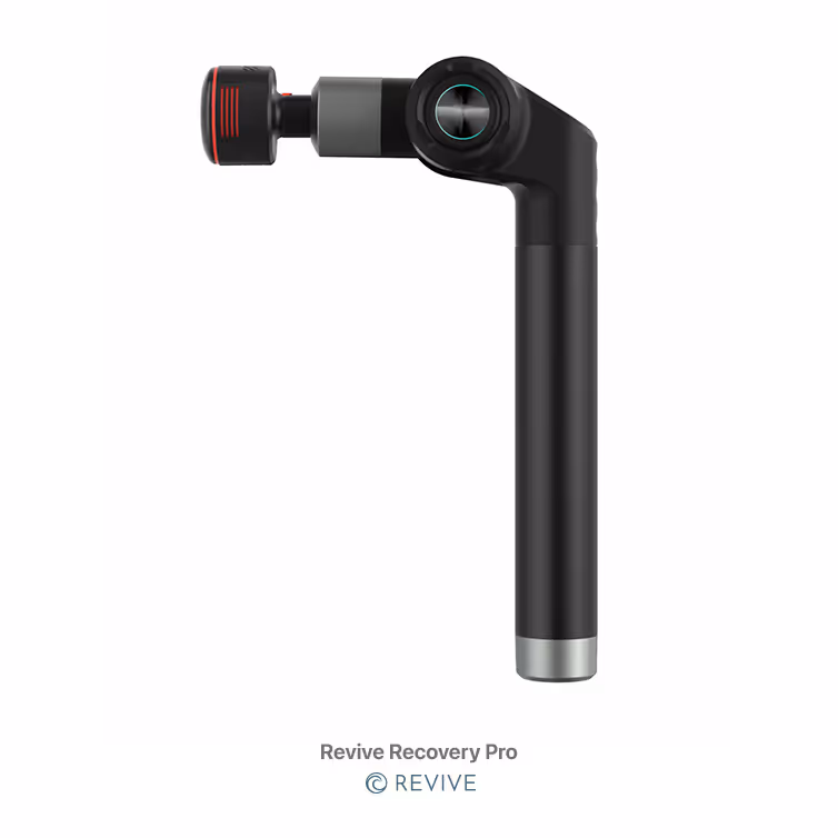 Masajeador de percusión negro Revive Recovery Pro con cabezal redondo y mango largo.