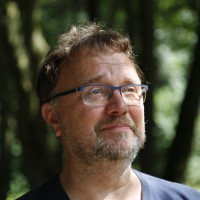 Portretfoto van Tom Schoemaker