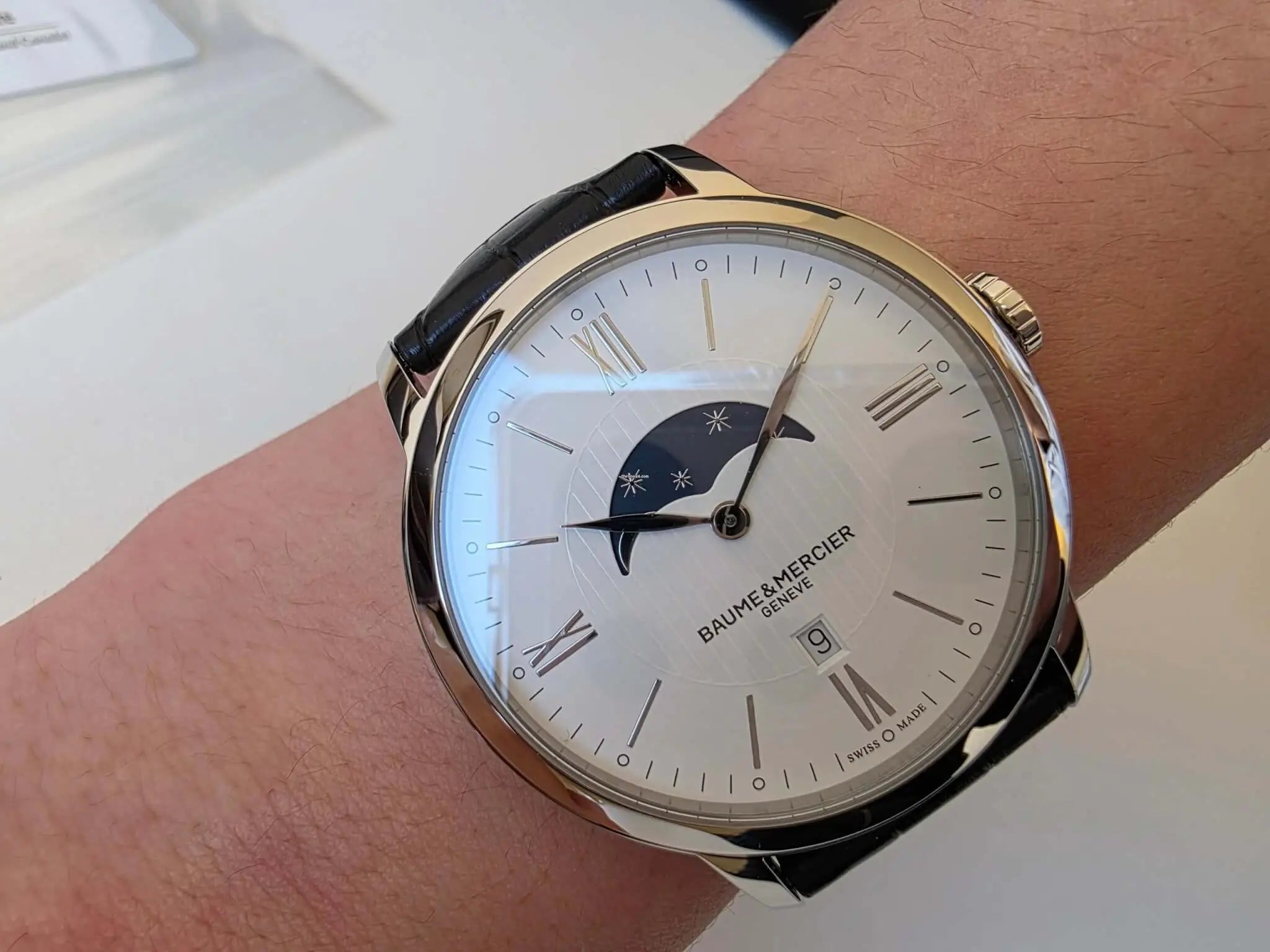 Baume & Mercier Classima Quartz Phase de Lune MOA10219 – Neuve Full Set Garantie