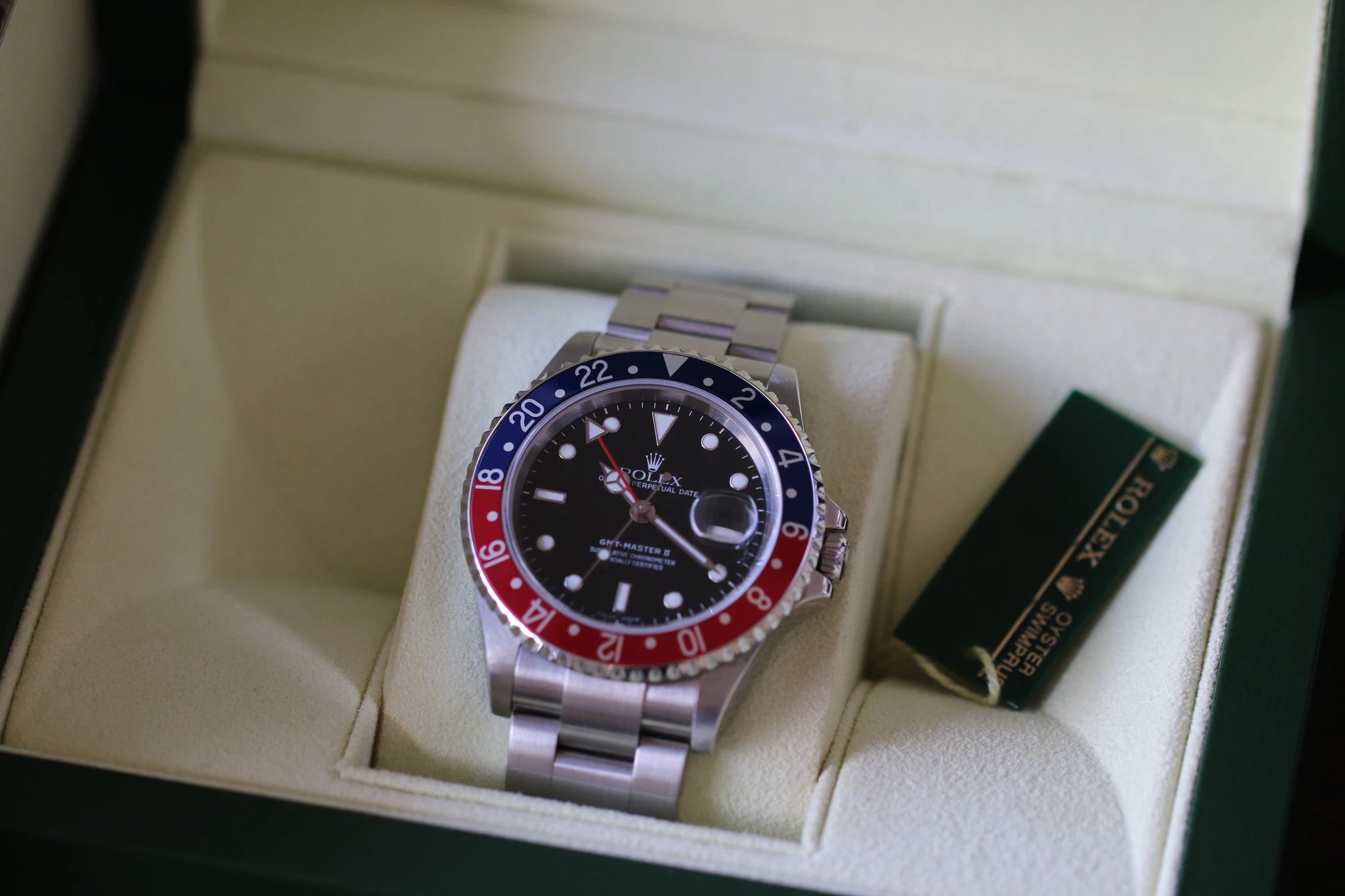 Rolex GMT Master II Pepsi réf. 16710  Série Z Full Set 2007 État Neuf