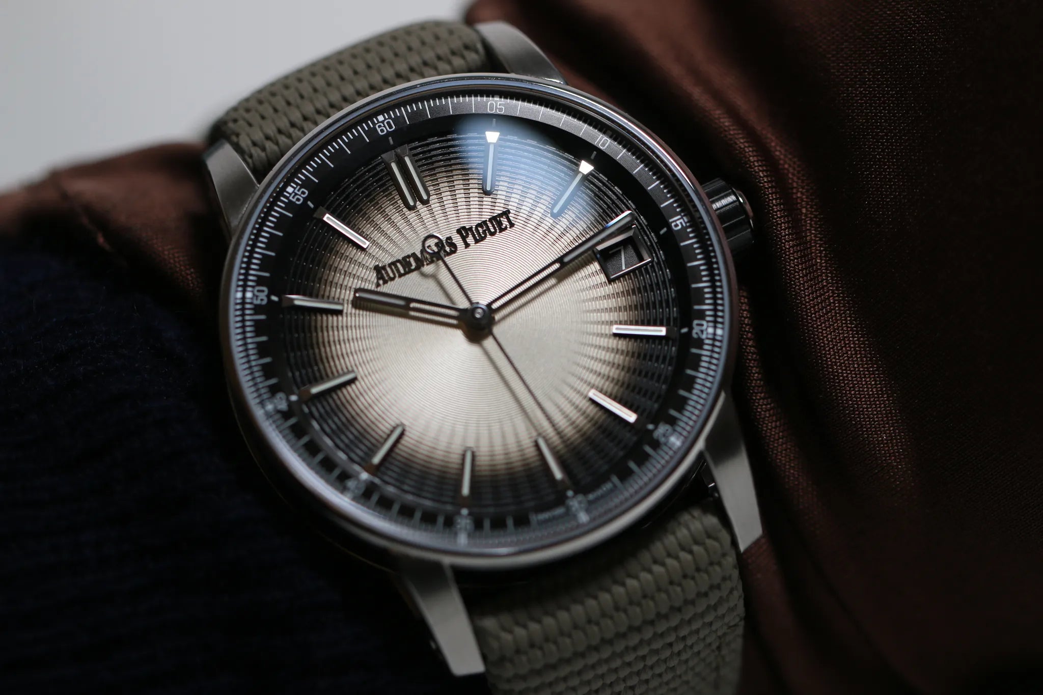 Audemars Piguet Code 11.59 15210QT.OO.A064KB.01 Full set 2023