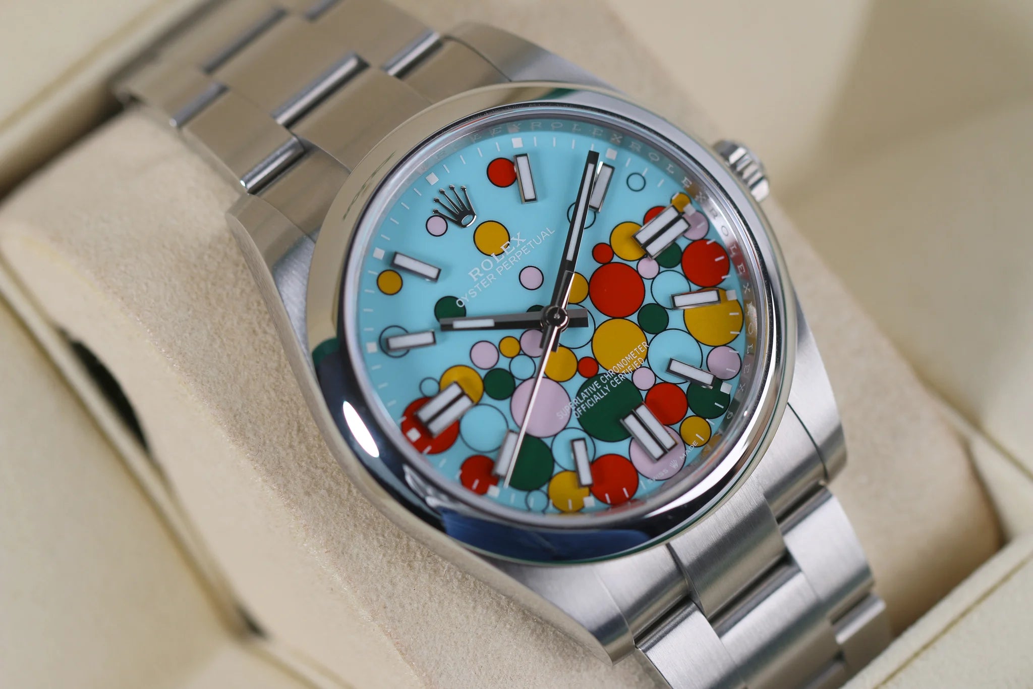 Rolex Oyster Perpetual 41 Celebration 124300 Full set 2023