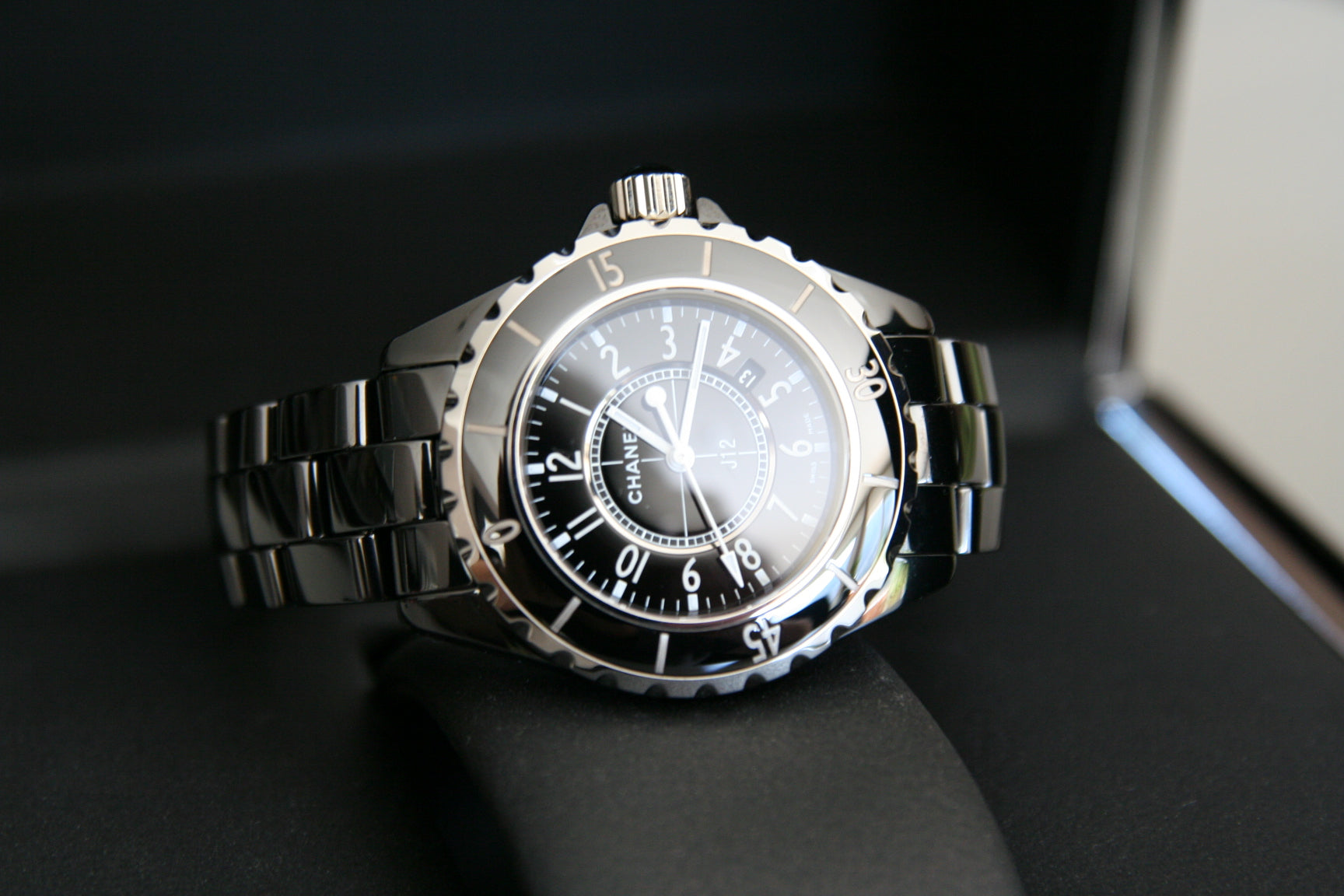 Chanel J12 33MM H0682 2014 Black Ceramic