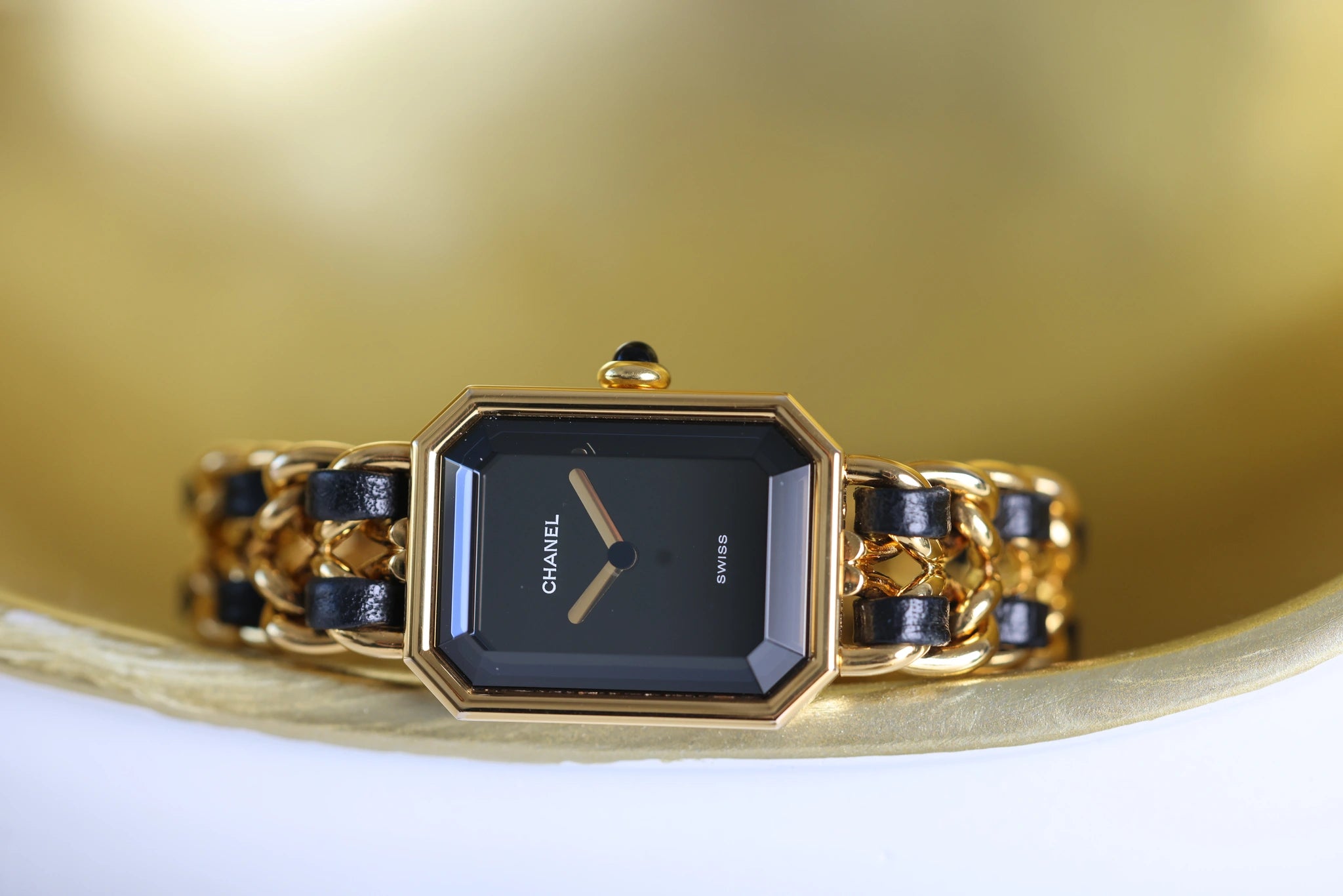 Chanel Première M H0001 Schwarz Gelbgoldplattiert