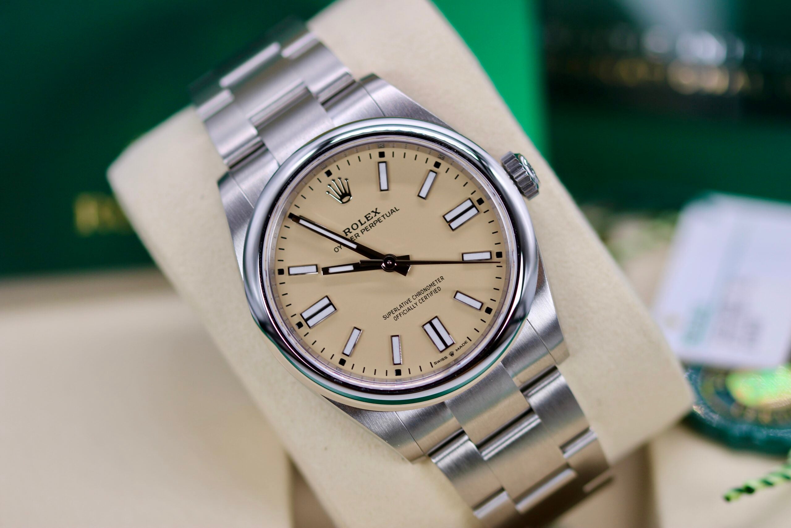 Rolex Oyster Perpetual 41 134300 2026 Beige Acier inoxydable