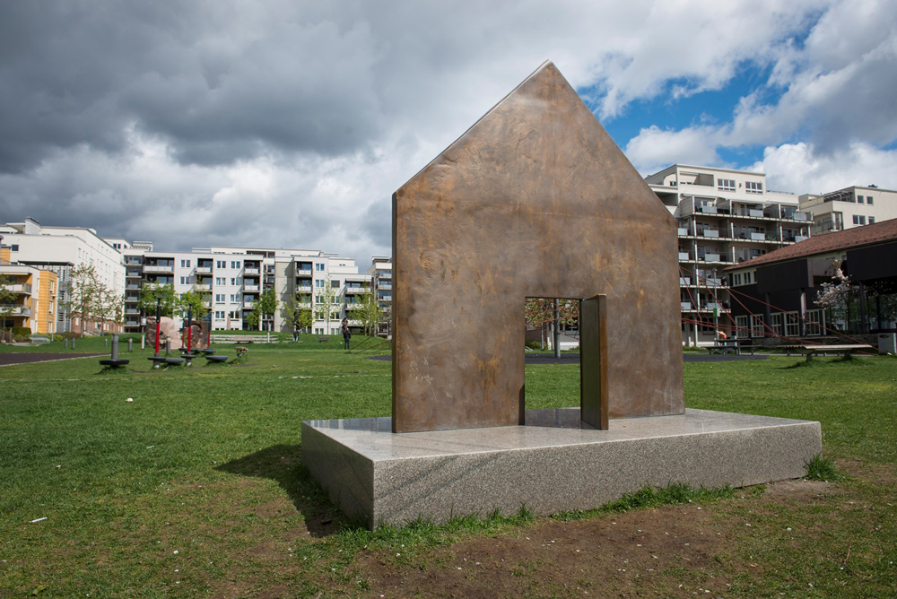 Atter og fram er like langt; - du og ind det er lige trangt!