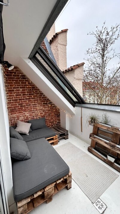 Graz: Charmante Altbau-2-Zimmer-Dachgeschosswohnung – sonnige Loggia Richtung Westen - vermietet bis 31.12.2028!