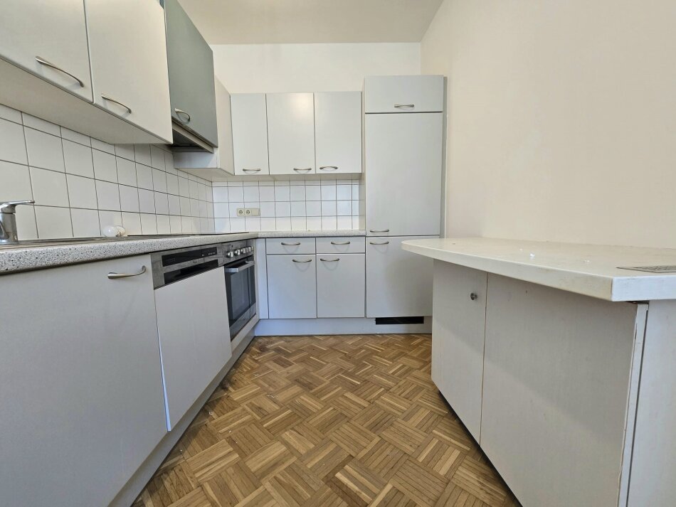 Graz-Zentrum: Rendite ab Tag eins: Perfekt aufgeteilte, vermietete 2-Zimmer-Wohnung mit offenem Wohn-Essbereich!