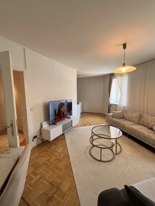 Graz-Zentrum: Rendite ab Tag eins: Perfekt aufgeteilte, 2-Zimmer-Wohnung mit offenem Wohn-Essbereich! 2.OG Top.14  BJ 1841
