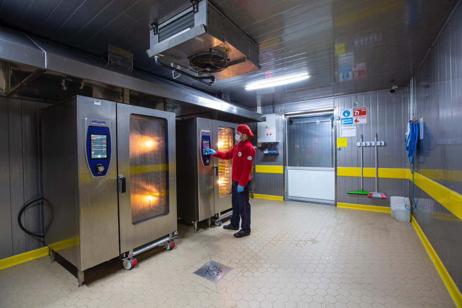image of kitchen during service (for a fine dining restaurant)