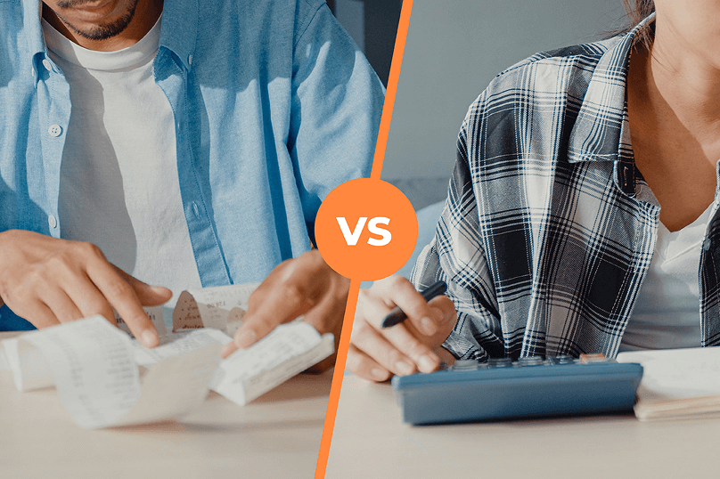 Composición comparativa que muestra a dos personas organizando sus finanzas y facturas, dividida por un círculo central con la palabra "VS".