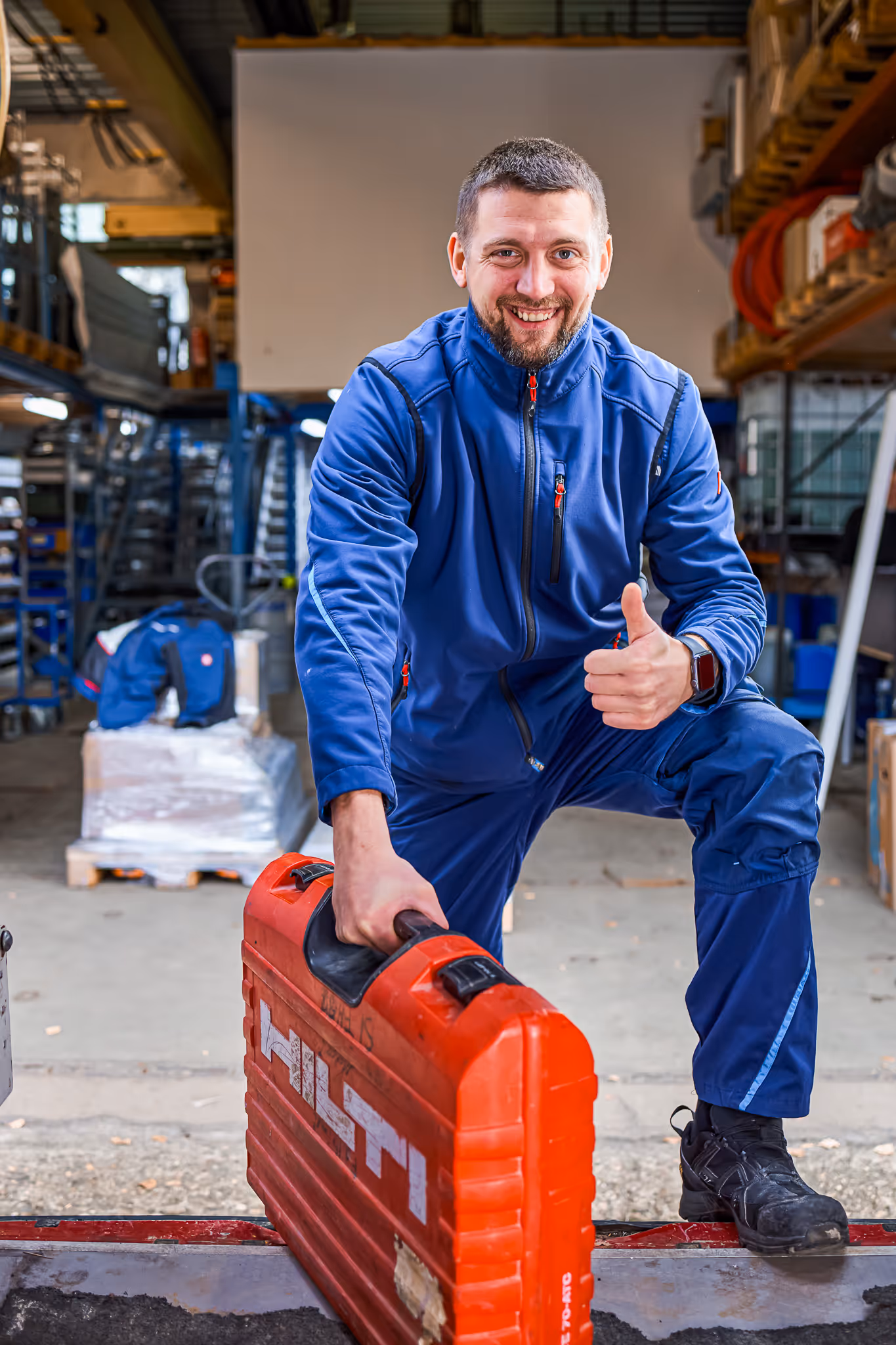 Heimel Handwerker mit Werkzeugkoffer