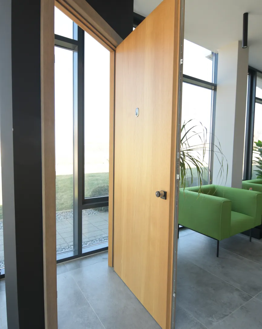 Grafit sigurnosna vrata sa temperiranim staklom i sigurnosnim okovima