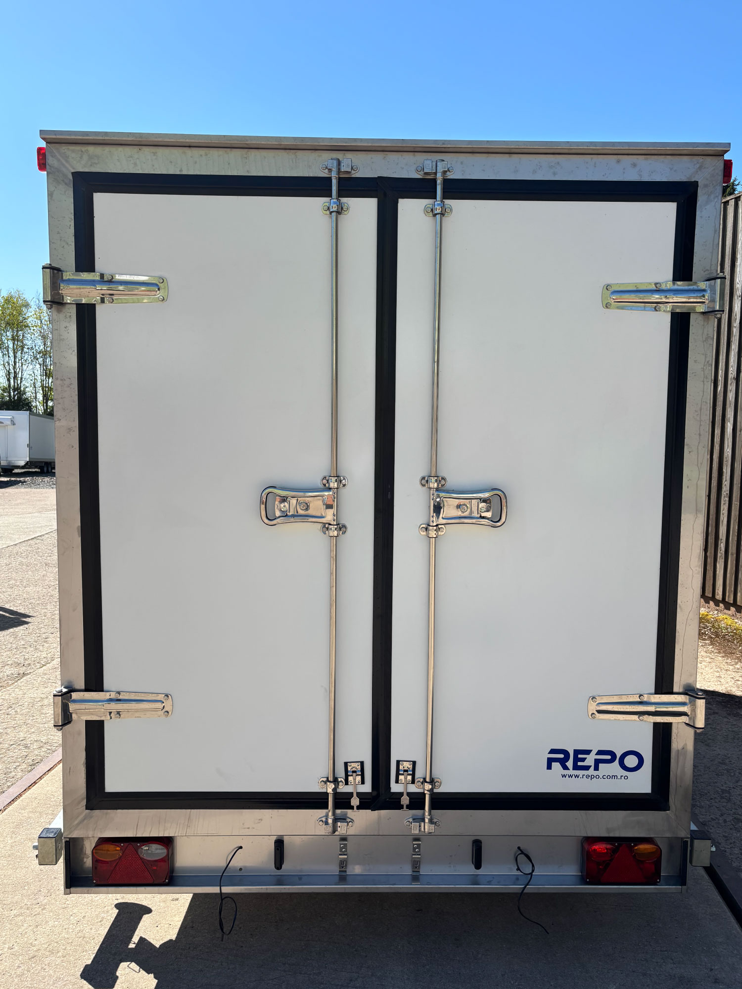 3.6 metre ‘Chill-Tow’ Trailer
