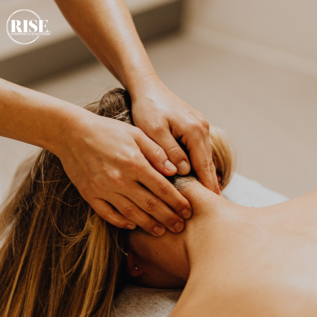 massage on head neck and shoulders