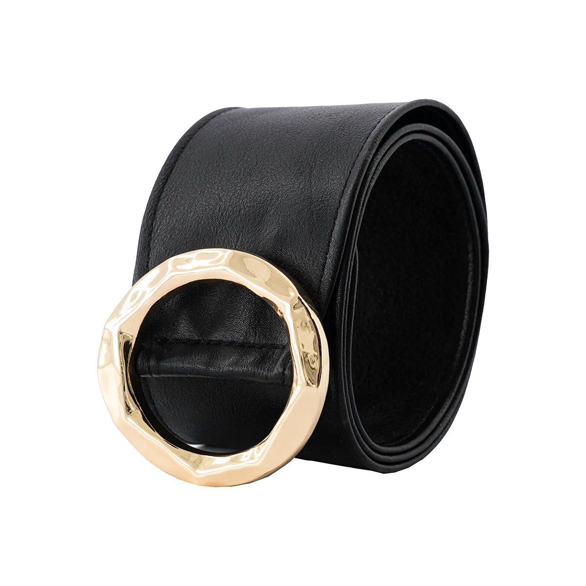 Cinturón liso, suave al tacto, hebilla dorada.