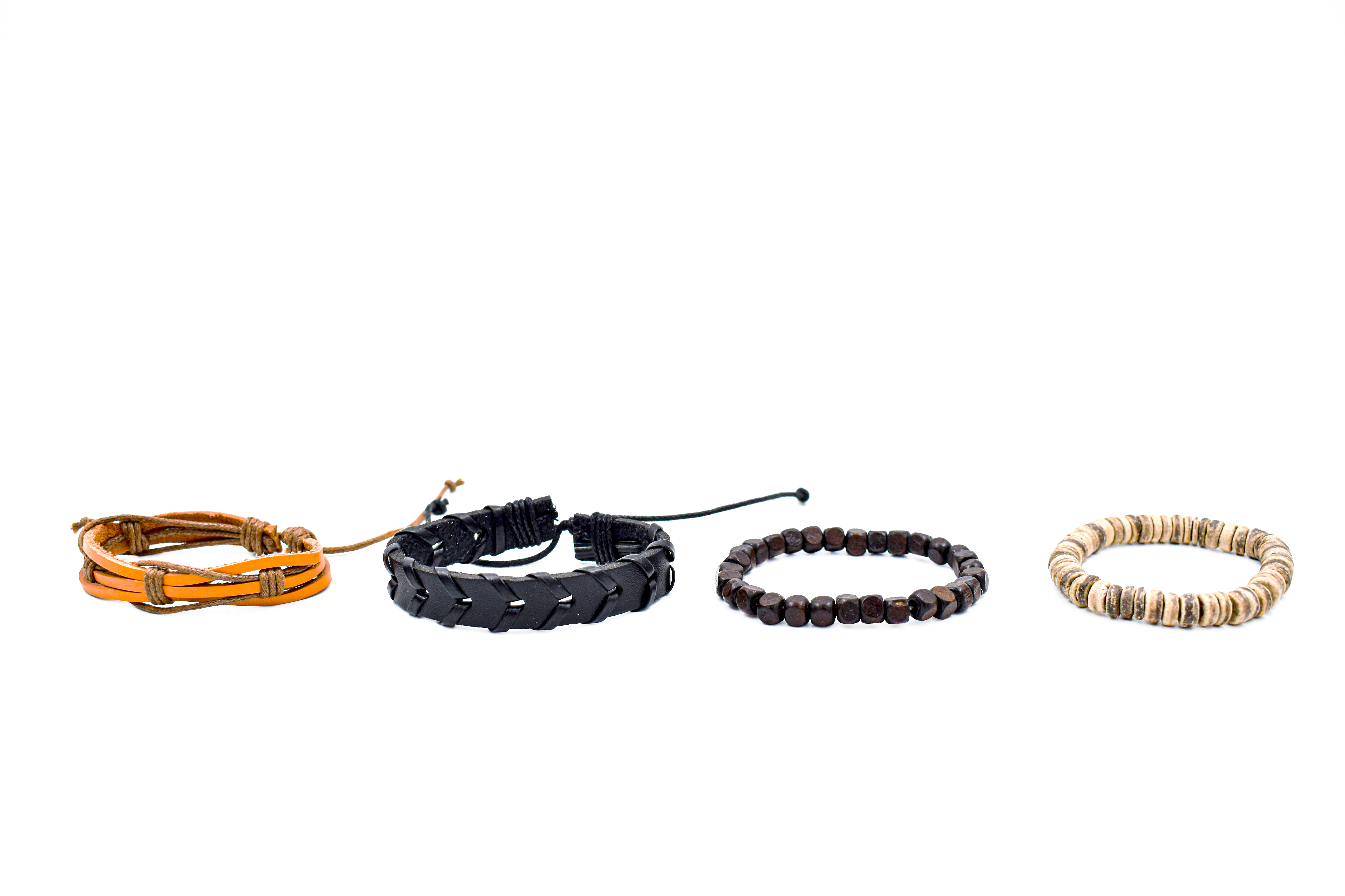 Juego de pulseras para hombre, diferentes diseños y colores.