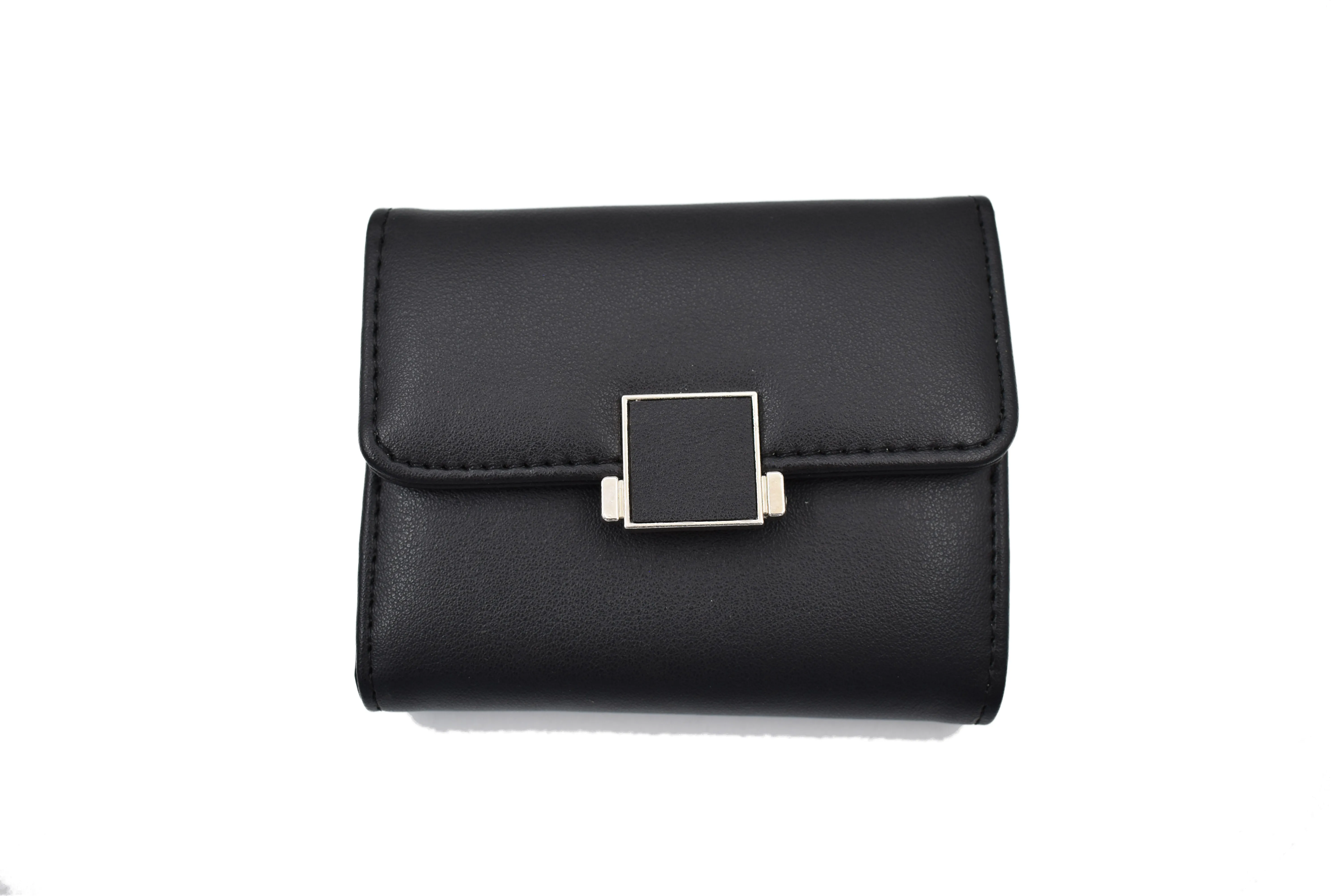 Tarjetero para mujer, diferentes diseños y colores.