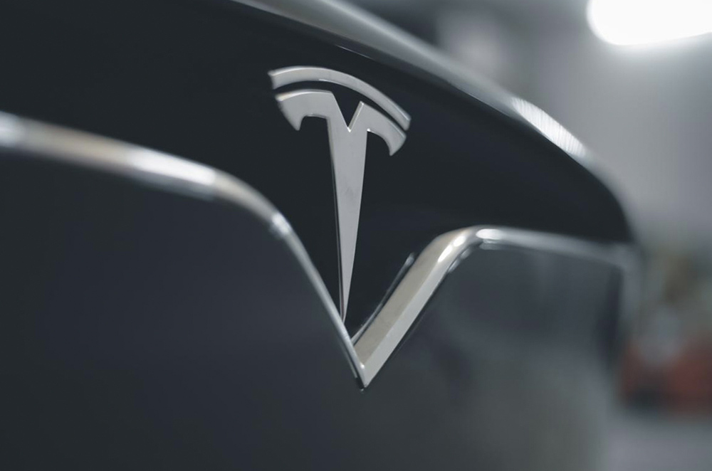 tesla logo
