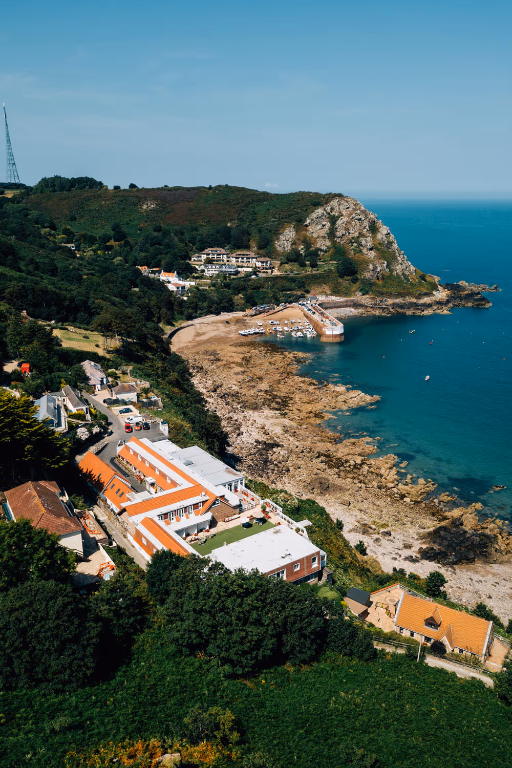 Cheval Roc from the air