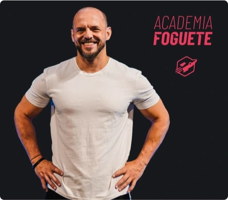 Homem Forte Sorrindo