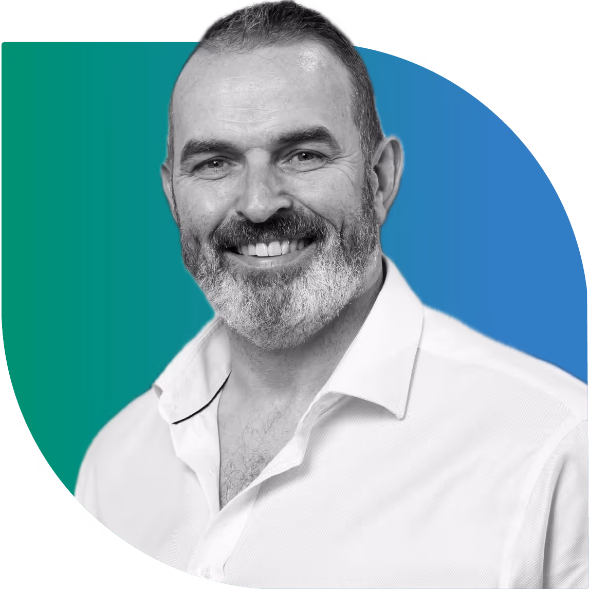 Head shot of Alan Bailey