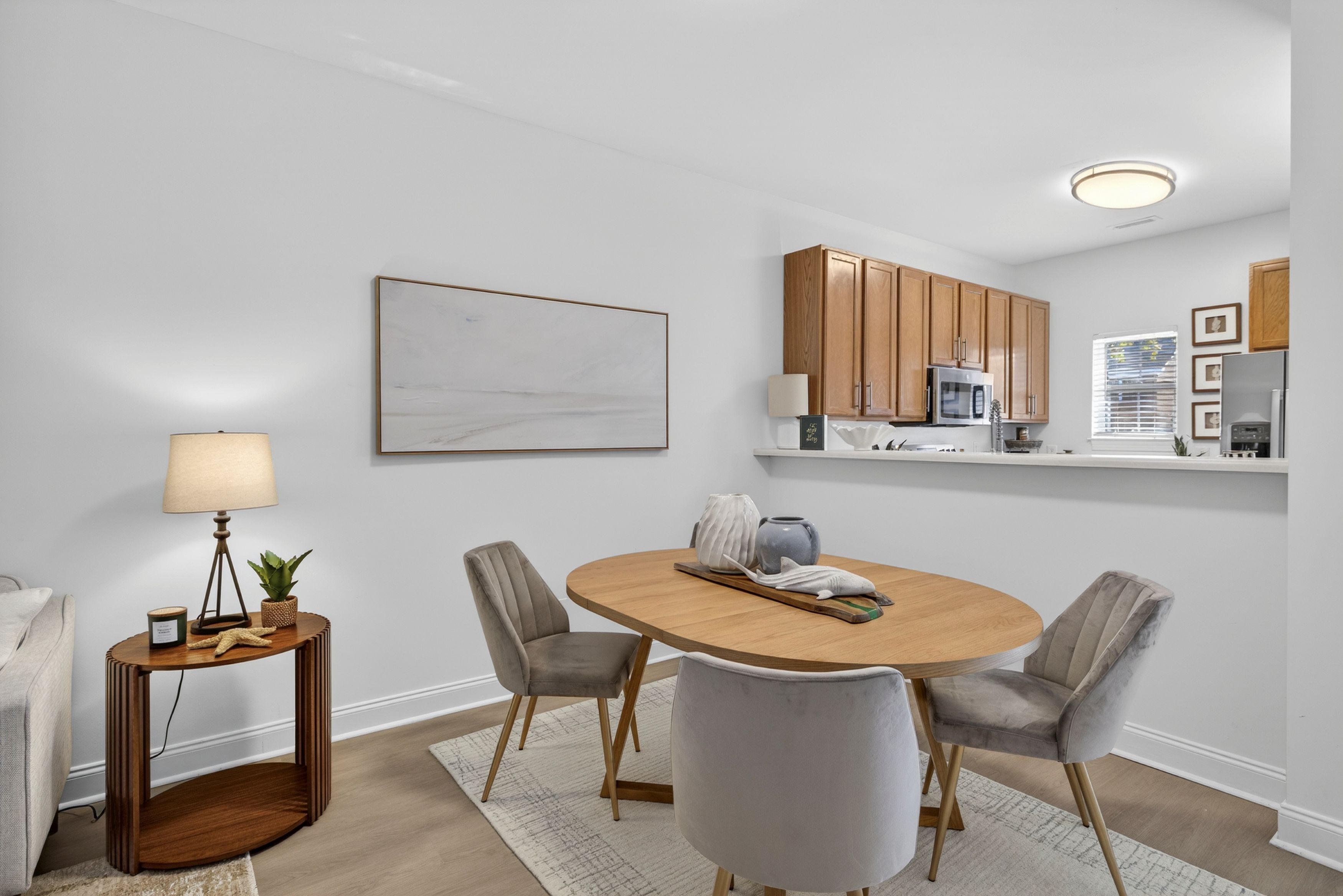 Dining alcove in townhomes at The Townes at Prior