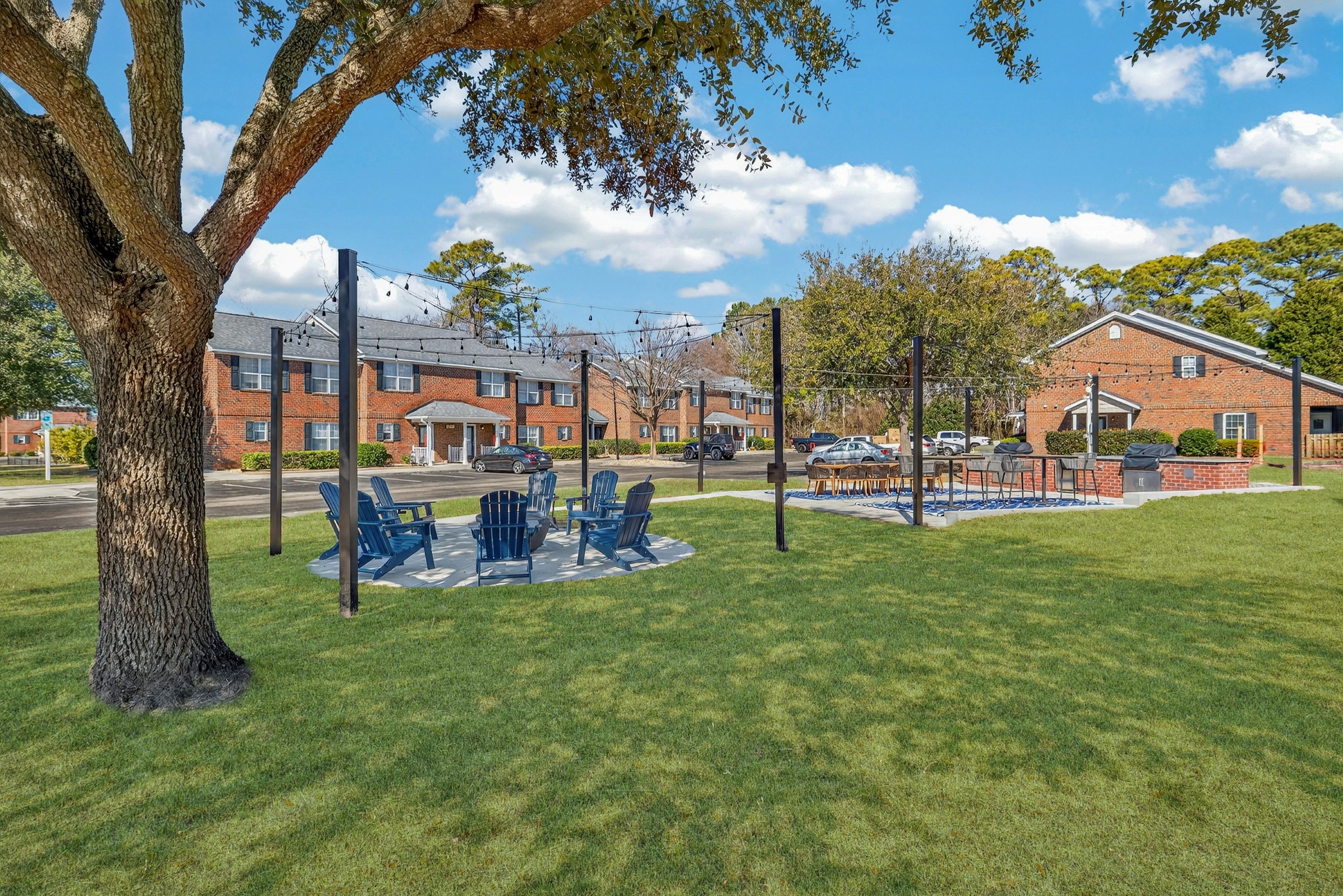 The new grilling patio at The Townes at Prior