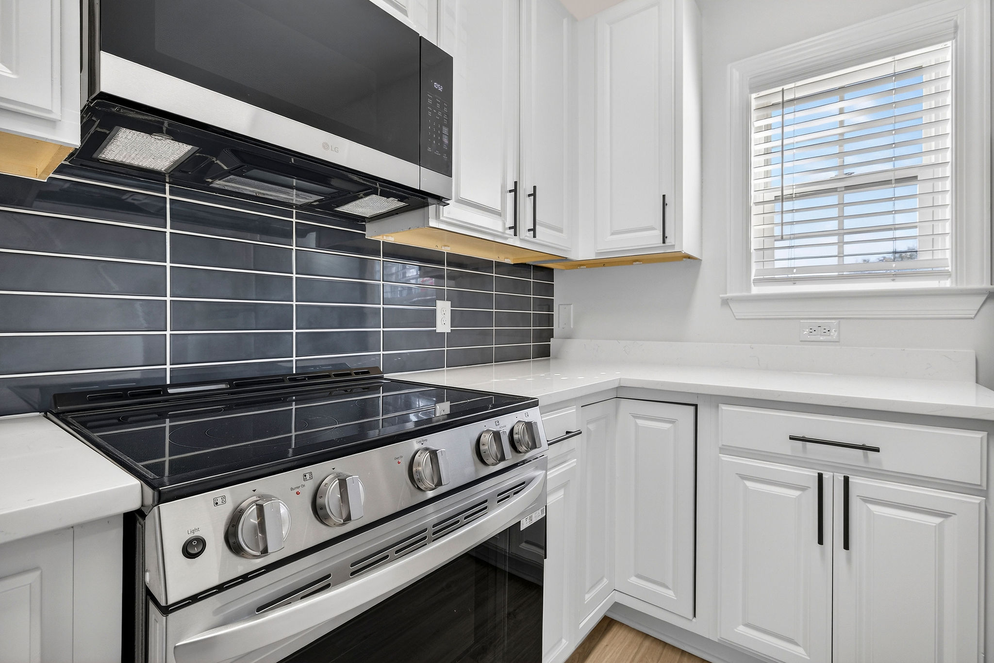 Glass top stove in deluxe townhomes