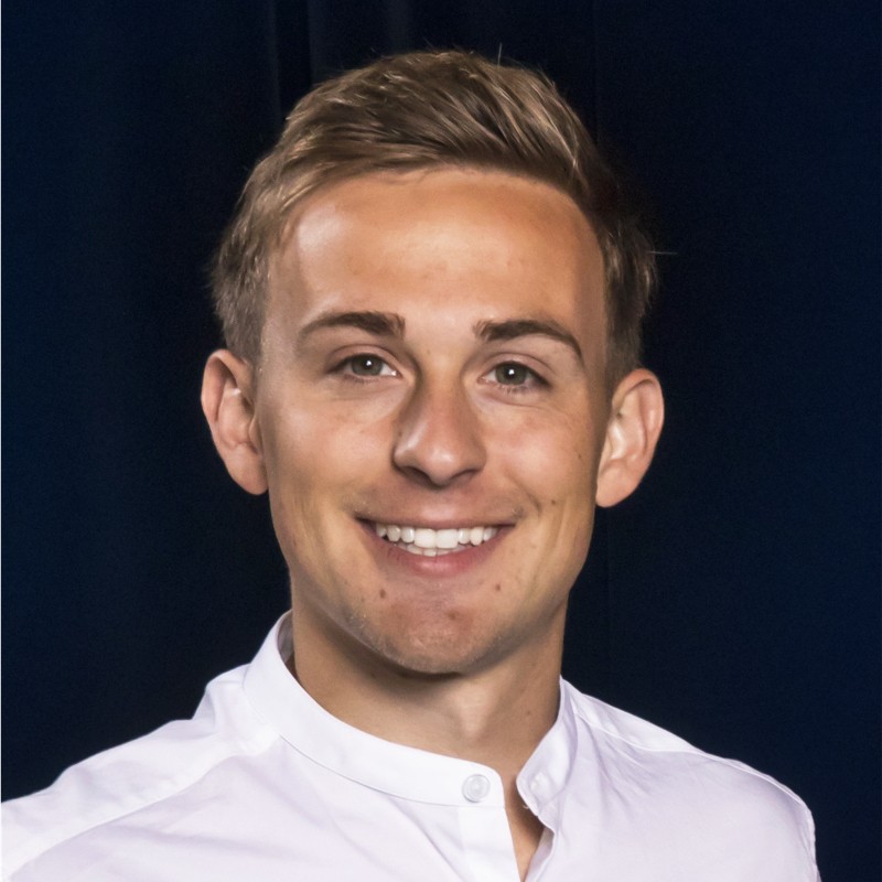 [headshot] image of customer (for a cleaning service)