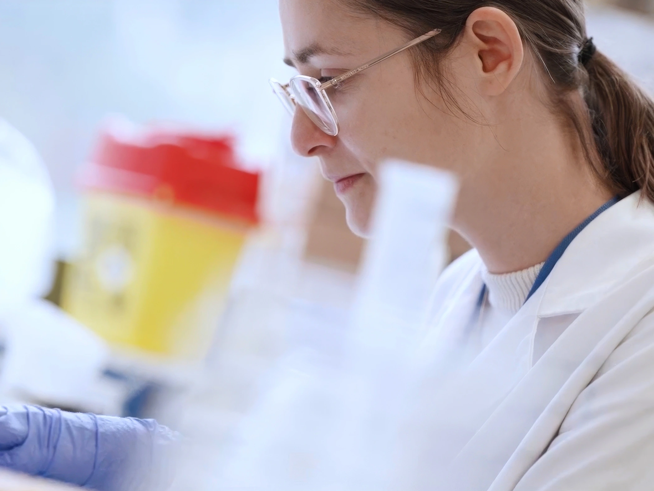 ALLIANZ Chercheuse gros plan