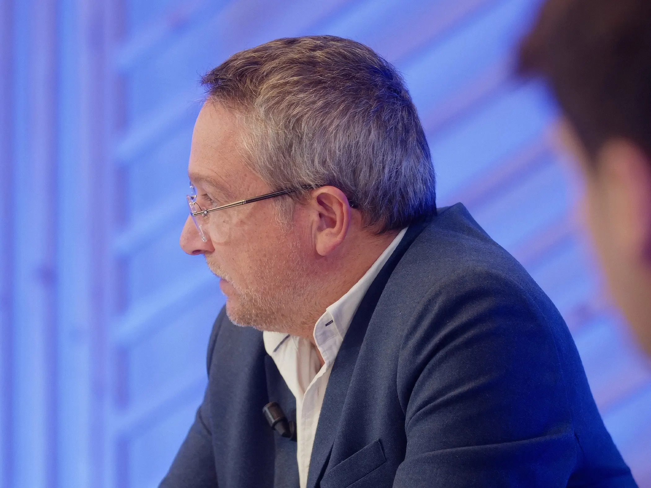 Krys Emission gros plan