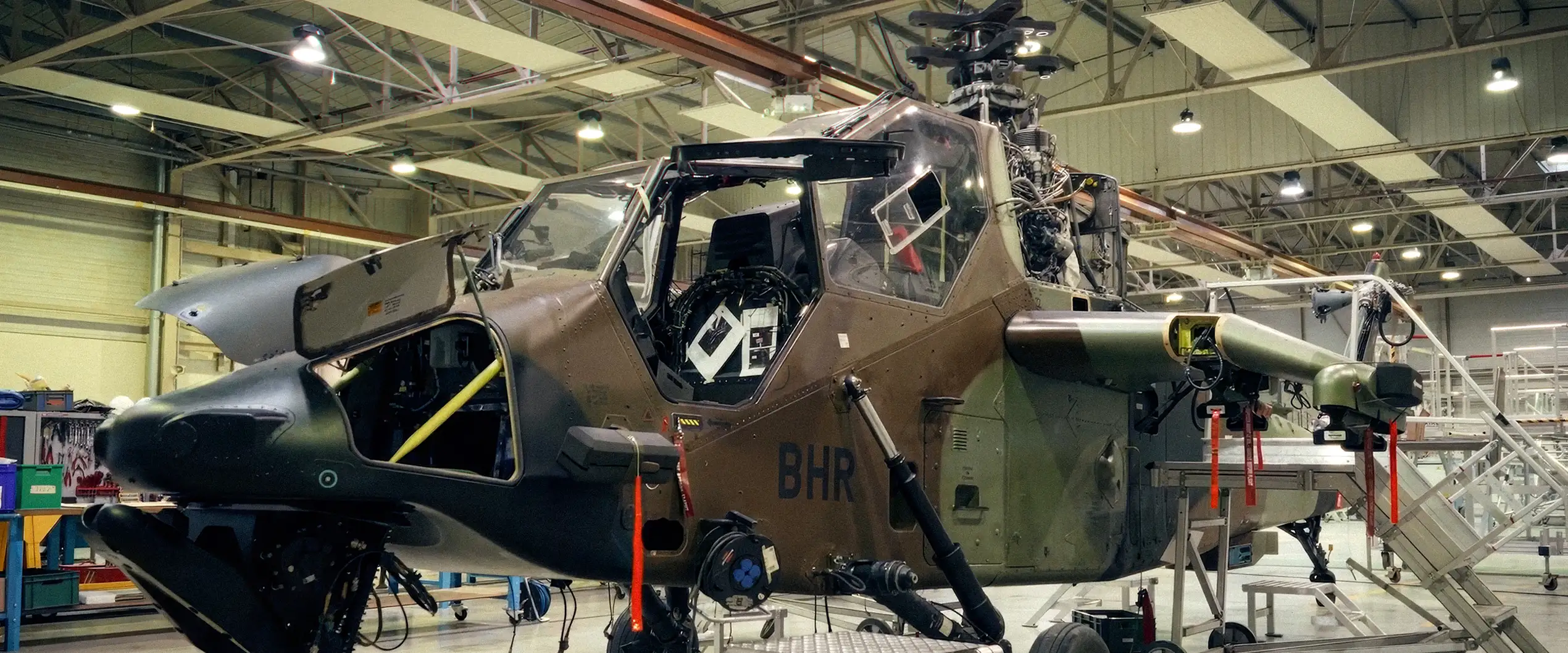 Civils de la défense hélicoptère