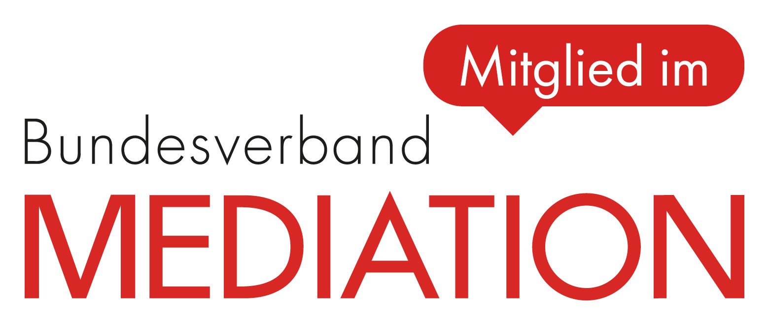 Text logo stating Bundesverband Mediation with a red speech bubble saying Mitglied im.