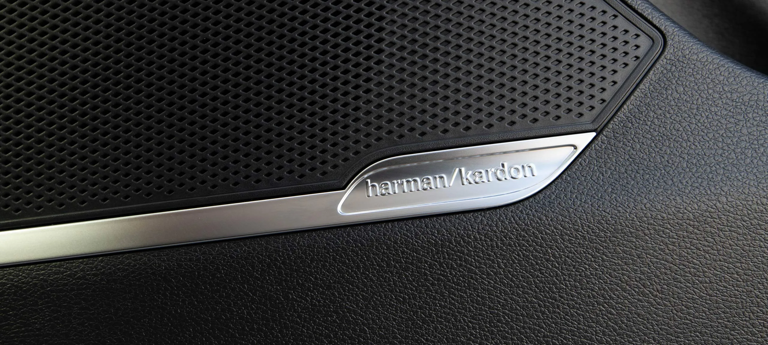 Harman Kardon® Premium Audio