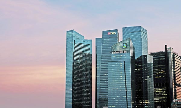 Апелляционный суд Сингапура подтвердил, что суды не вправе пересматривать процессуальные решения SIAC, закрепив принцип минимального вмешательства.