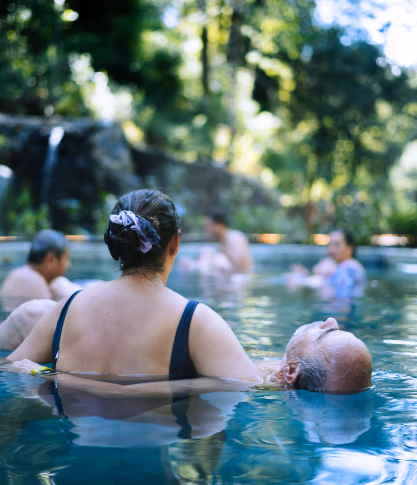 Botanic Session de Watsu en piscinas del parque.