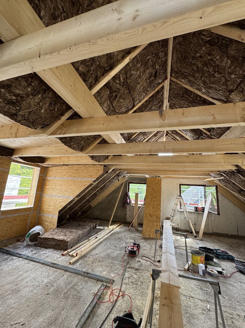 Brutale Hitze in Deutschland: Warum Dachdämmung nicht nur im Winter ein Thema ist ☀️