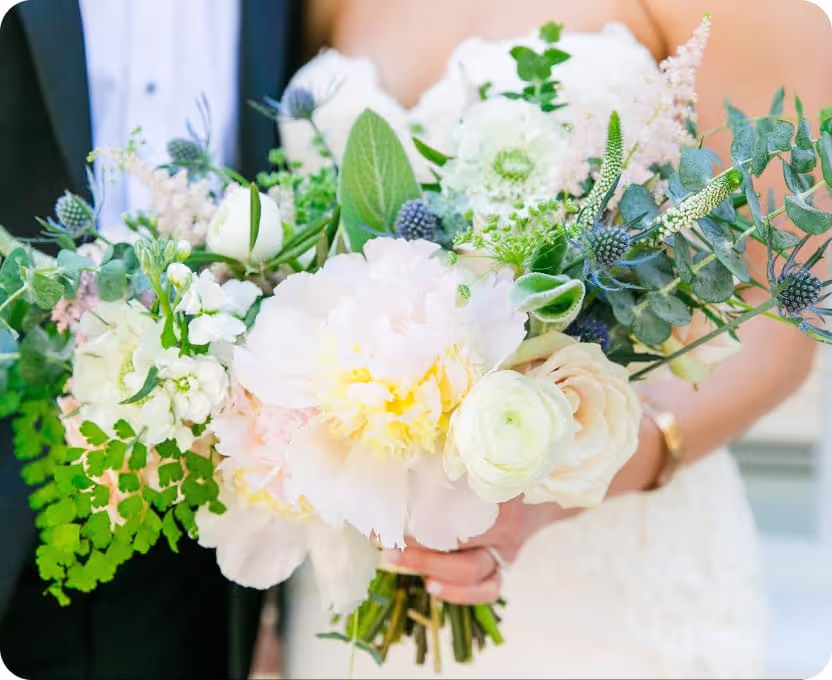 stunning flower arrangements