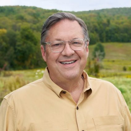 A portrait of Bob Dandrew.