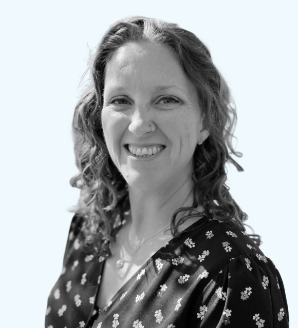 Christie Dunn headshot
