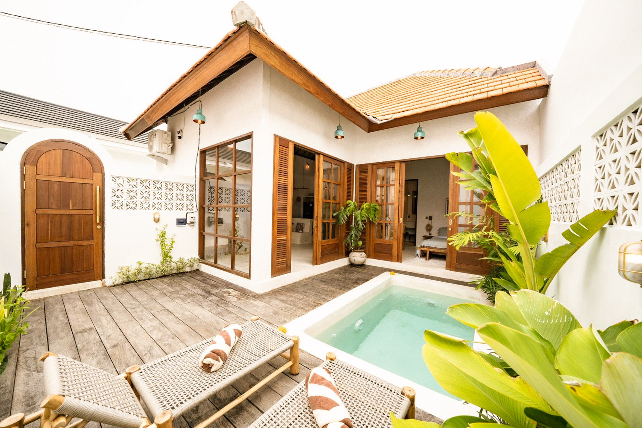 Modern Kedungu 1 Bedroom Villa