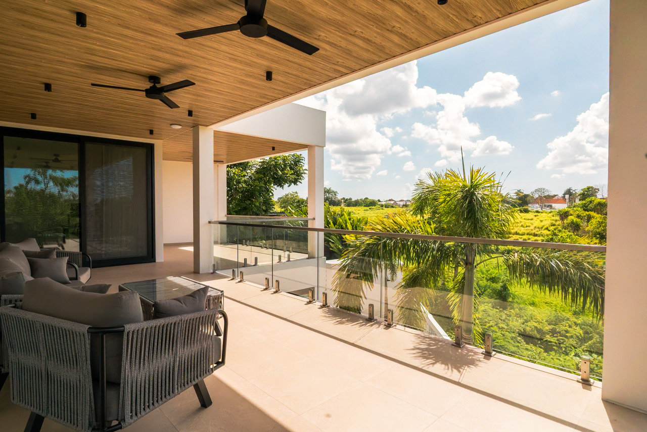 Smart Luxury Pererenan 5 Bedroom Villa