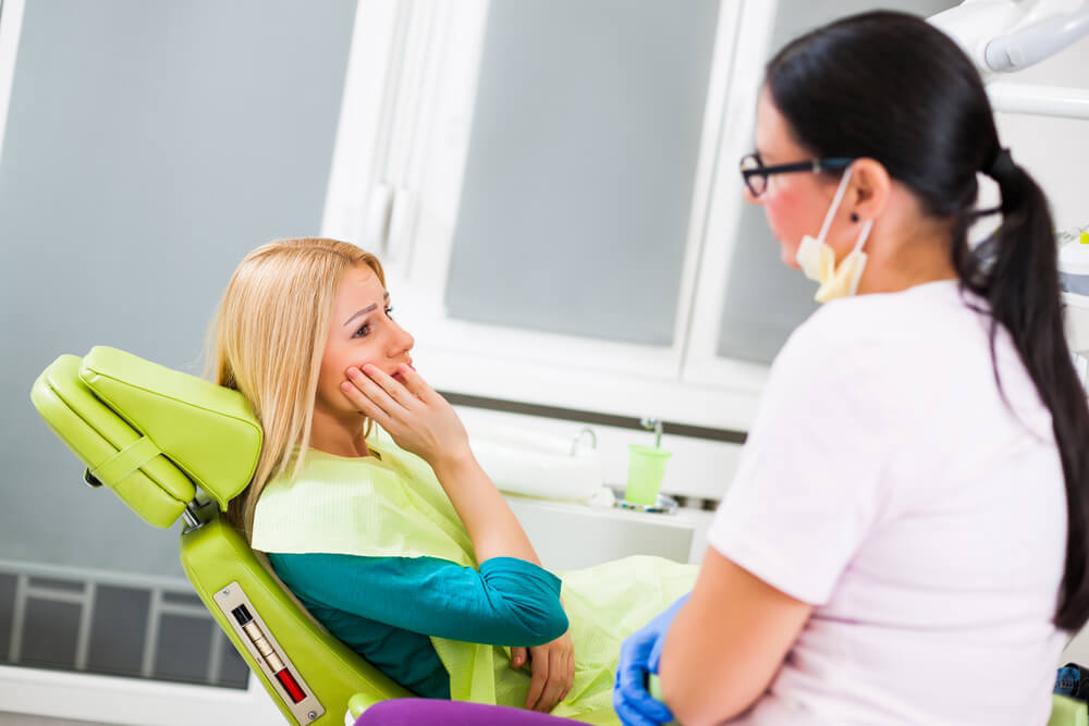 Listening to the patient with dental patient communication software.