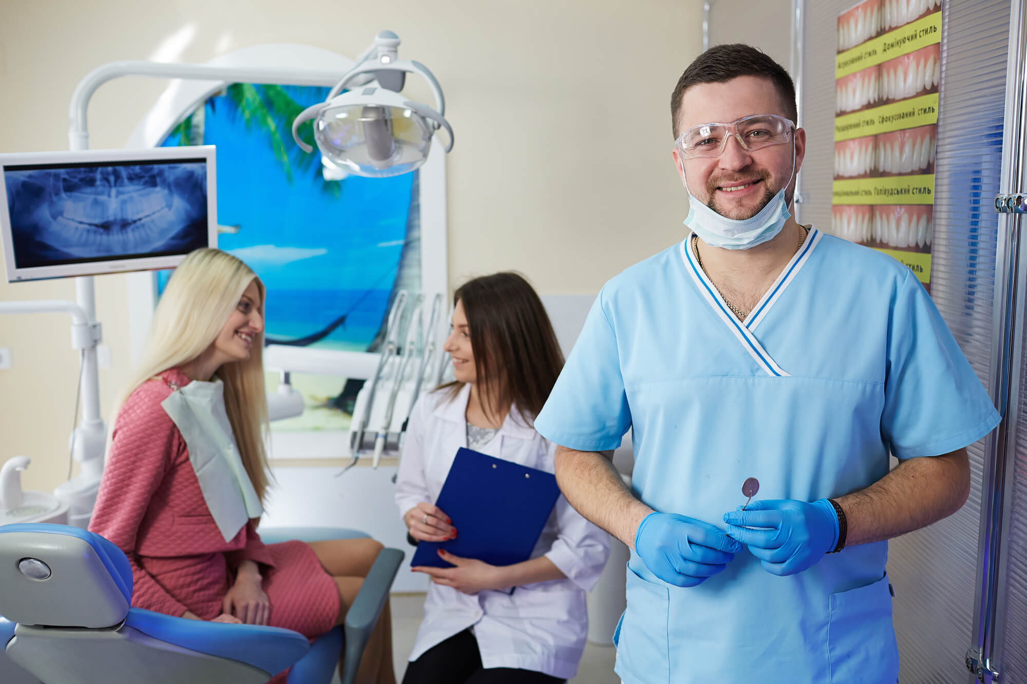 Dental expert give advice to dentist about practice acquisition. 
